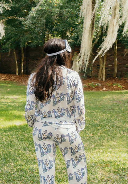 Delta Gamma Dreams Long Set Pajamas