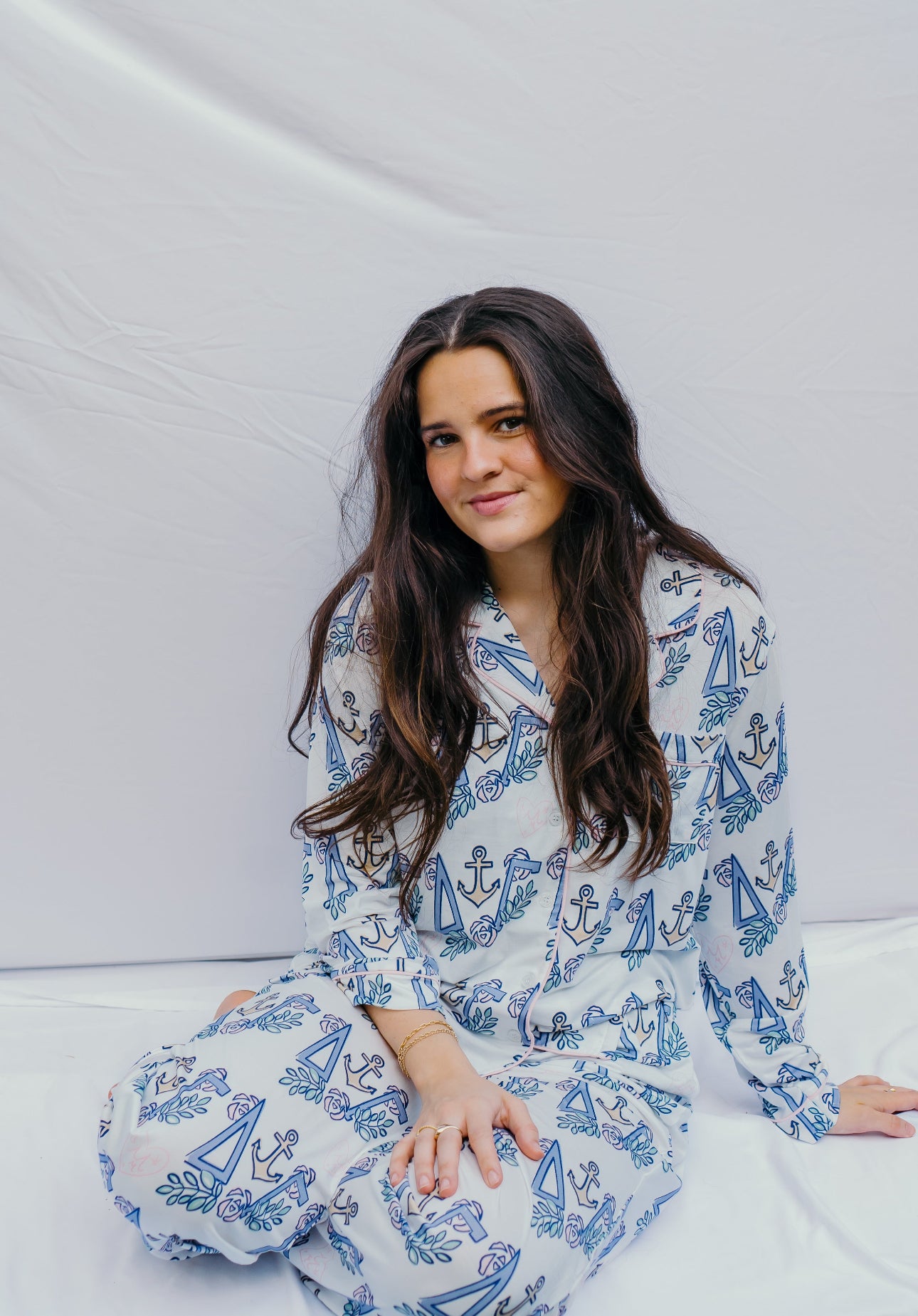 Delta Gamma Dreams Long Set Pajamas