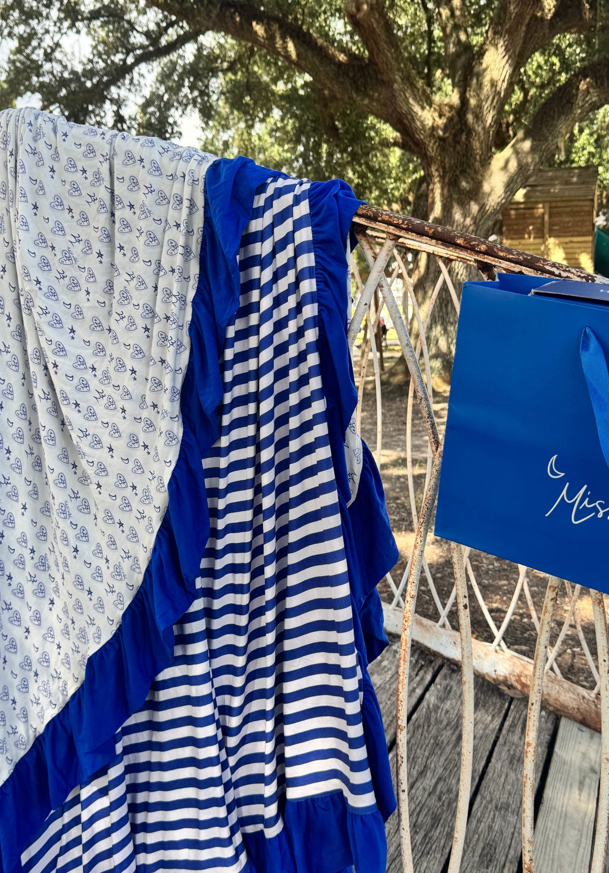 MissMags Signature Dreams Oversized DreamWrap Blanket