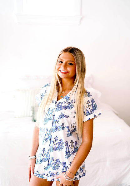 Delta Gamma Dreams Short Set Pajamas