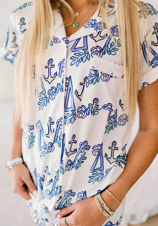 Delta Gamma Dreams Short Set Pajamas