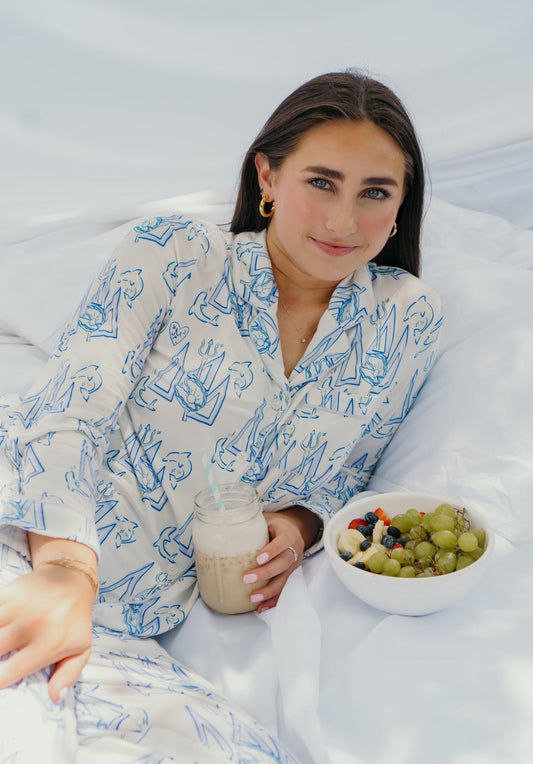 ΔΔΔ Tri-Delt Dreams Long Set PJs